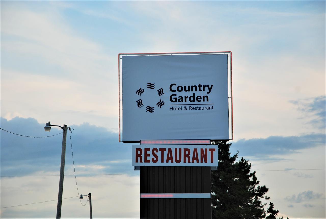 Country Garden Inn & Restaurant Smoky Lake ภายนอก รูปภาพ